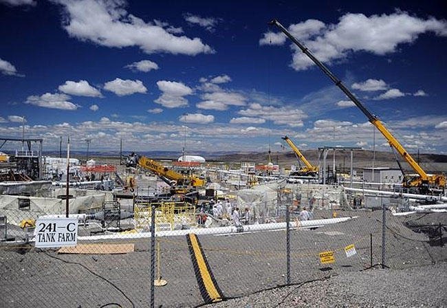 Hanford, Nuclear waste, Tank Farms