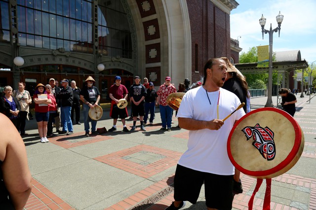 The Chinook Indian Nation gather outside a federal courthouse in Tacoma to rally support for federal recognition. CREDIT: MOLLY SOLOMON