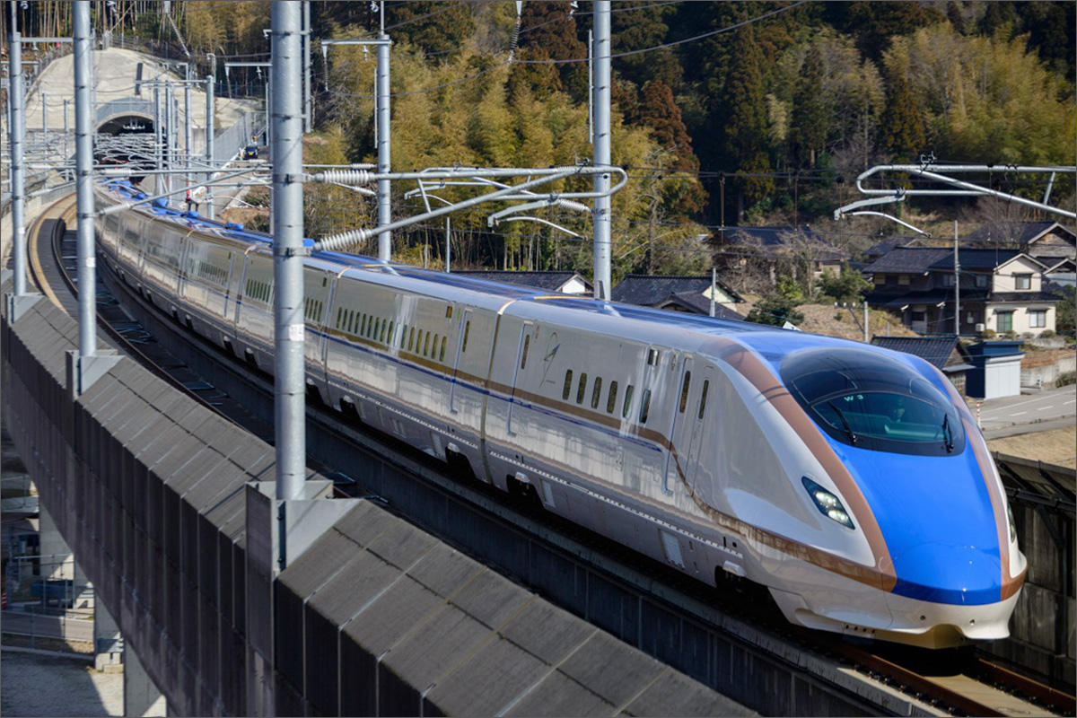 Shown is a W7 Series Shinkansen in Japan. Could the Pacific Northwest be served by high speed trains in the future? I HOKURIKU / TINYURL.COM/Y9PPKGE6