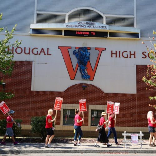 Teachers rallied outside Washougal High School on Tuesday, Aug. 28, 2018. CREDIT: MOLLY SOLOMON