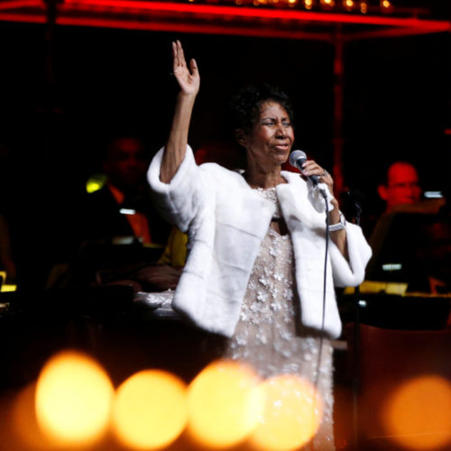 Aretha Franklin performs during the commemoration of the Elton John AIDS Foundation 25th year gala at the Cathedral of St. John the Divine in New York City, in November 7, 2017. Photo by Shannon Stapleton/Reuters