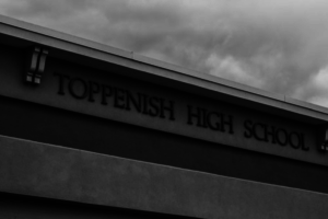 Entrance to Toppenish High School