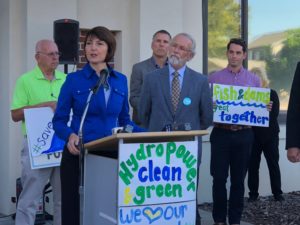 Washington U.S. Reps. Cathy McMorris Rodgers, left, and Dan Newhouse speak at a pro-dam event before the House Natural Resources Committee hearing in Pasco on Monday, Sept. 10. CREDIT: ANNA KING/N3