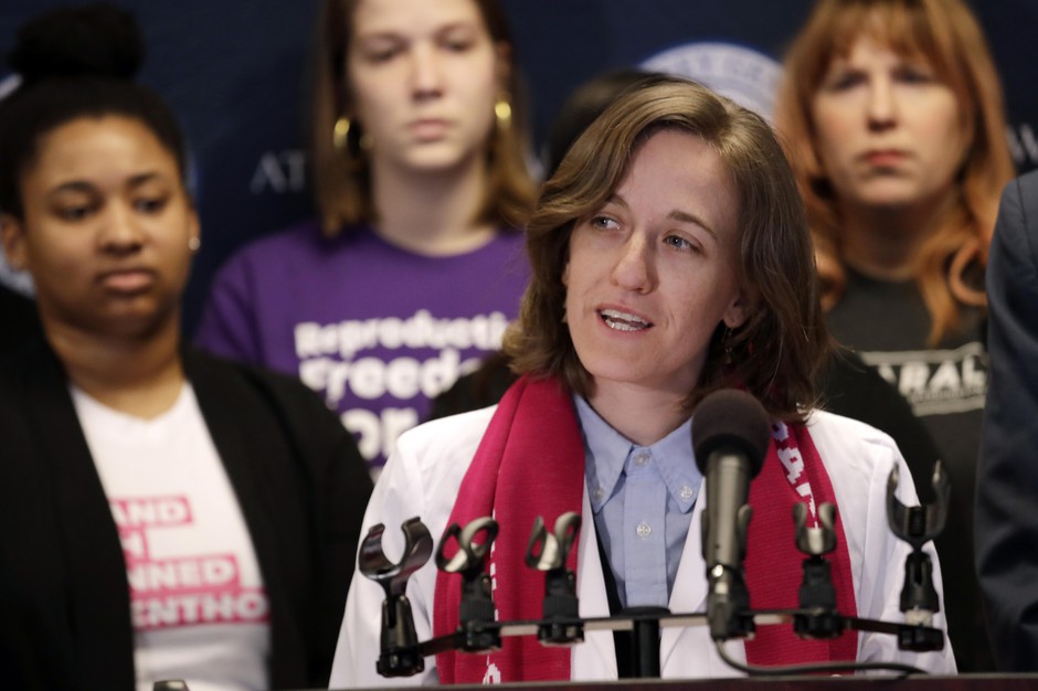 Dr. Erin Berry, Washington State Medical Director for Planned Parenthood of the Great Northwest and the Hawaiian Islands, speaks at a news conference announcing a lawsuit challenging the Trump administration's Title X "gag rule," Feb. 25, 2019, in Seattle. CREDIT: Elaine Thompson/AP