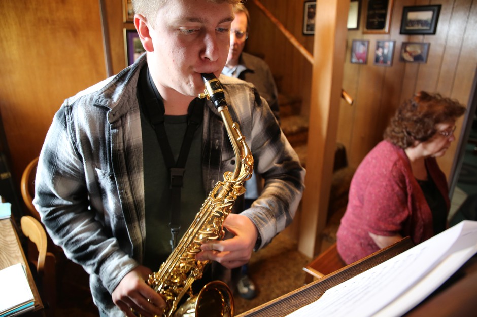 Christian Boyd plays the saxophone, accompanied by music teacher Debby Peckham in Burns, Ore., on April 14, 2019. CREDIT: Emily Cureton/OPB