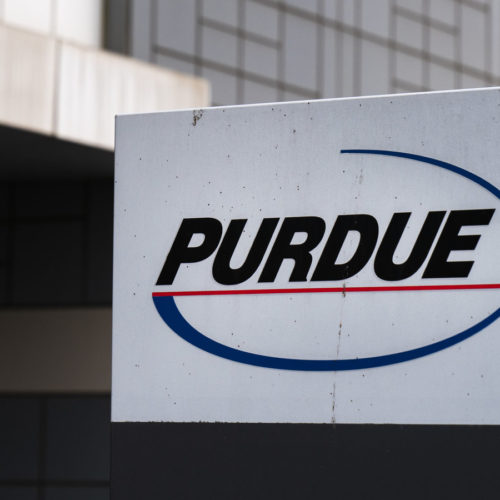 Purdue Pharma and other health care giants are discussing potential deals with authorities that could resolve thousands of lawsuits they're facing over the U.S. opioid epidemic. Drew Angerer/Getty Images