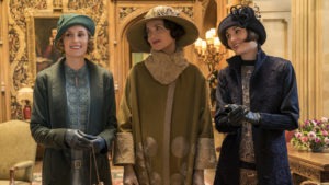 Laura Carmichael stars as Lady Hexham, Elizabeth McGovern as Lady Grantham and Michelle Dockery as Lady Mary Talbot in Downton Abbey. CREDIT: Liam Daniel/Focus Features