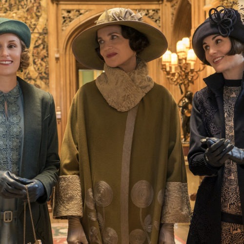 Laura Carmichael stars as Lady Hexham, Elizabeth McGovern as Lady Grantham and Michelle Dockery as Lady Mary Talbot in Downton Abbey. CREDIT: Liam Daniel/Focus Features