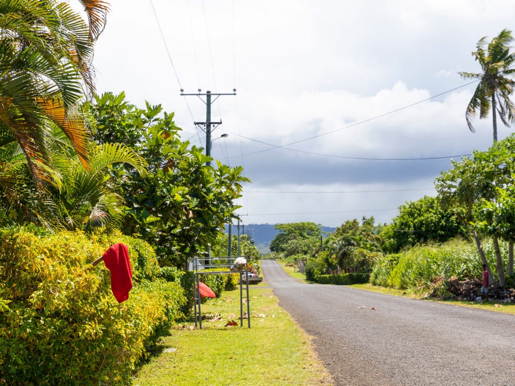 Red flags hang outside homes in Apia, Samoa, indicating that the residents have not been vaccinated for measles. CREDIT: Getty Images