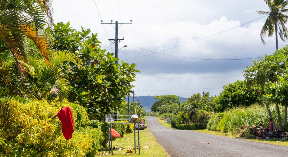 Red flags hang outside homes in Apia, Samoa, indicating that the residents have not been vaccinated for measles. CREDIT: Getty Images