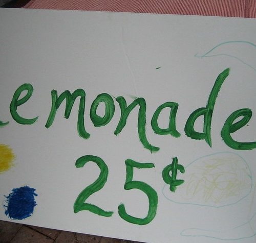 File photo. Bills in the Washington Legislature would prohibit local governments from regulating kid-run lemonade stands. CREDIT: EvinDC/Flickr tinyurl.com/EvanDCLemonade