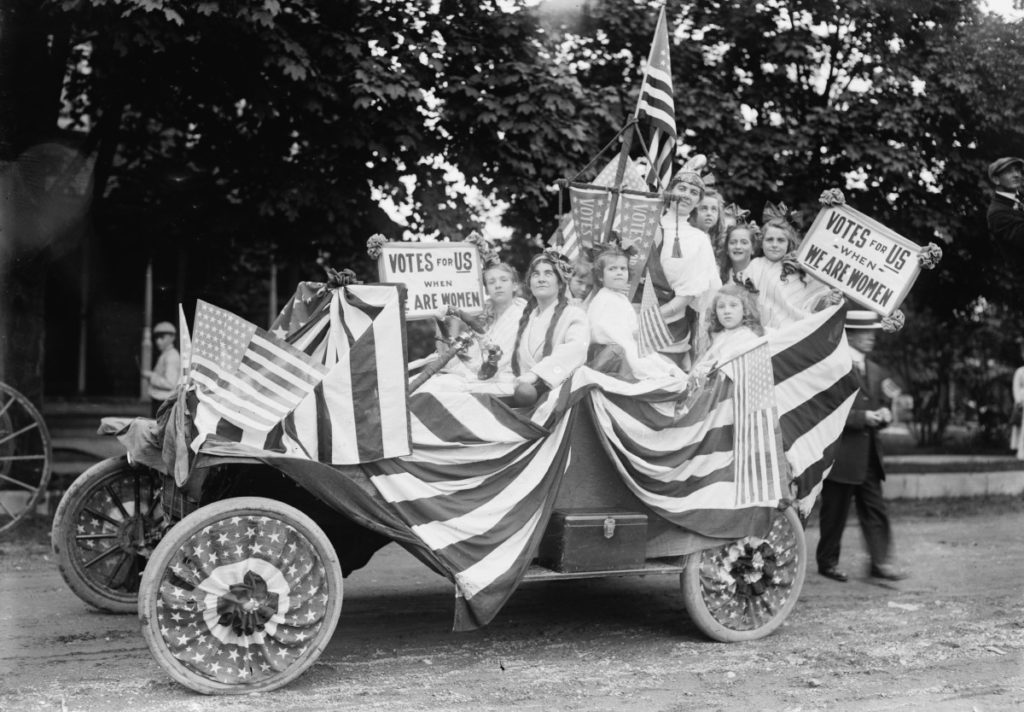 Suffragists in parade, ca. 1910-1915. Photo Courtesy Library of Congress/ Bain News Service
