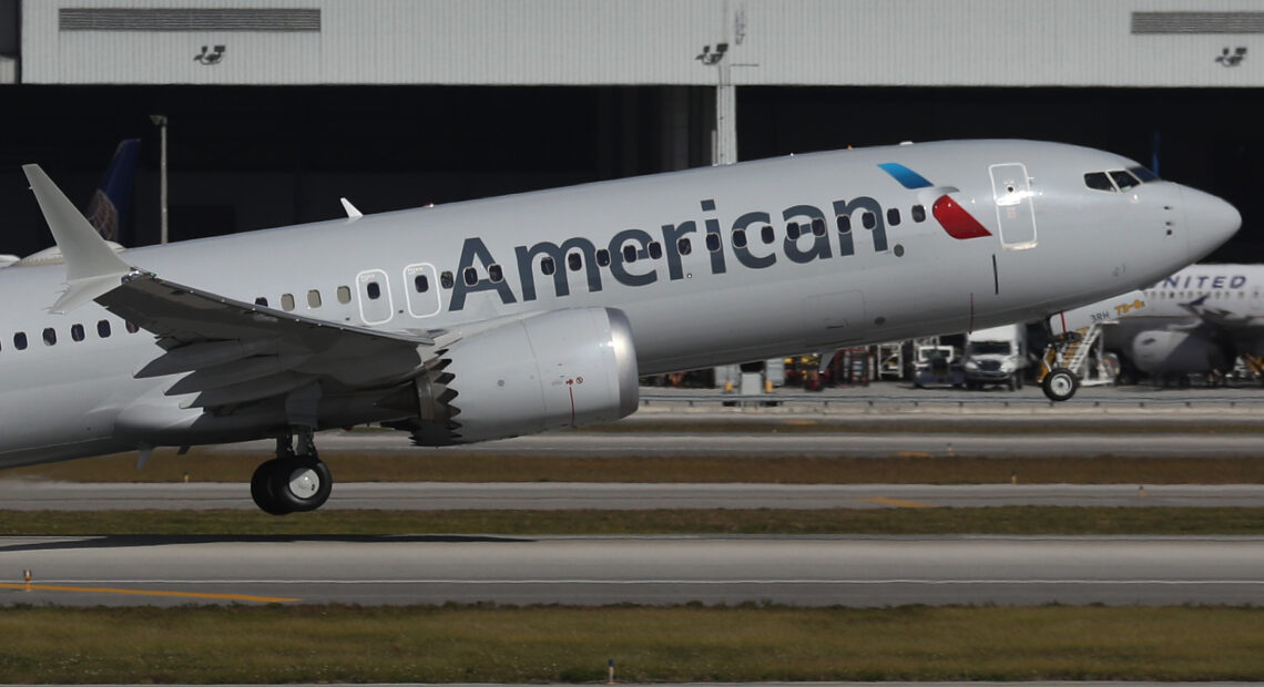 Boeing 737 Max - American Airlines jet takes off in Miami