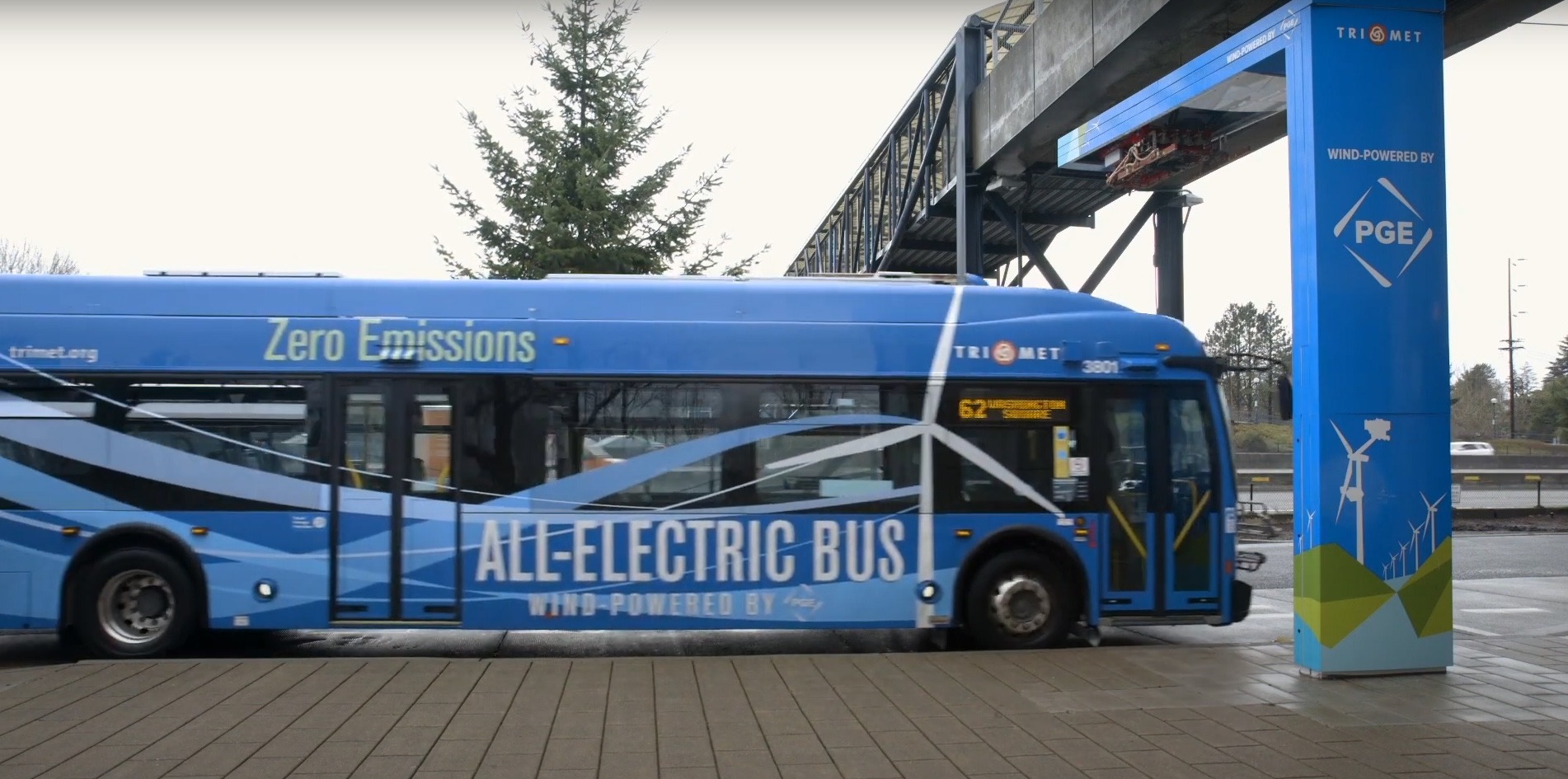 Electric bus in Beaverton, OR