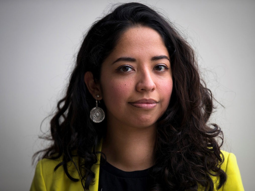 Headshot of reporter Esmy Jimenez.