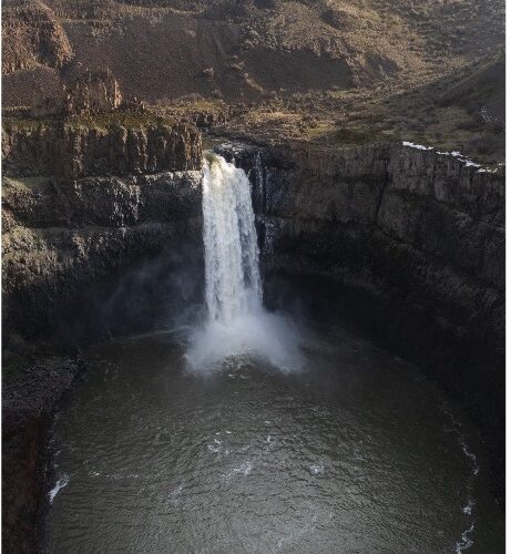 Photo of Palouse Falls in WA, looking into canyon