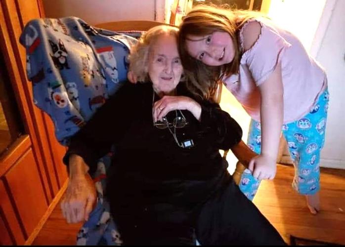 Theda Killgore with her great=granddaughter Chelsea