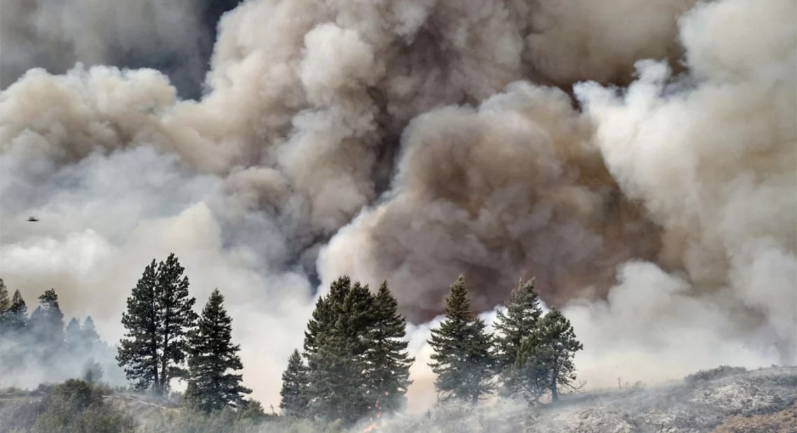 Smoke from a wildfire. It’s tough to keep wildfire smoke out of homes. Scientists at Pacific Northwest National Laboratory give some practical tips to help.