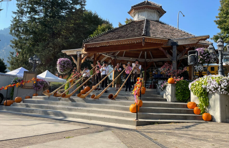 Alphorn ensemble, Leavenworth Oktoberfest 2022