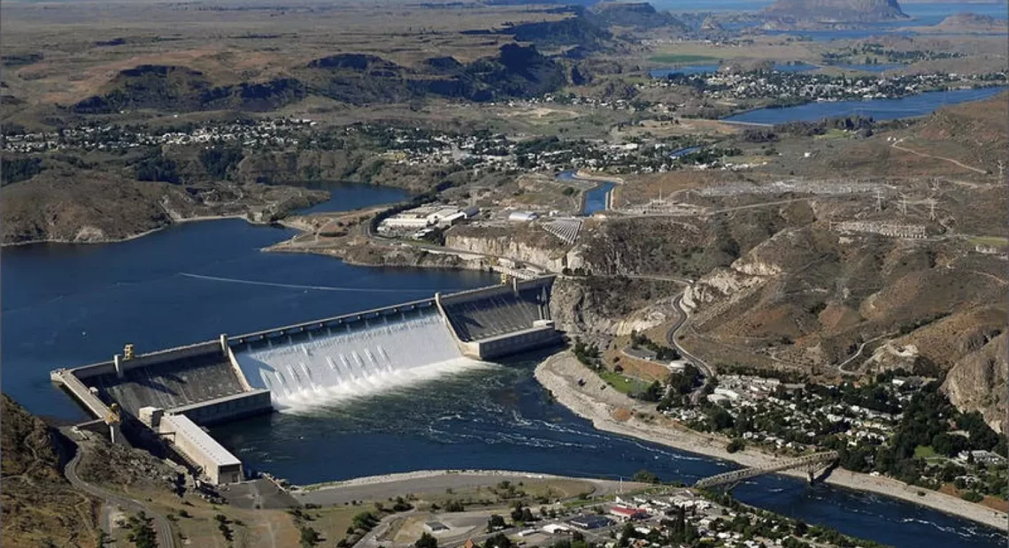Grand Coulee Dam. Salmon advocates would like an updated Columbia River Treaty to include salmon and a functioning ecosystem