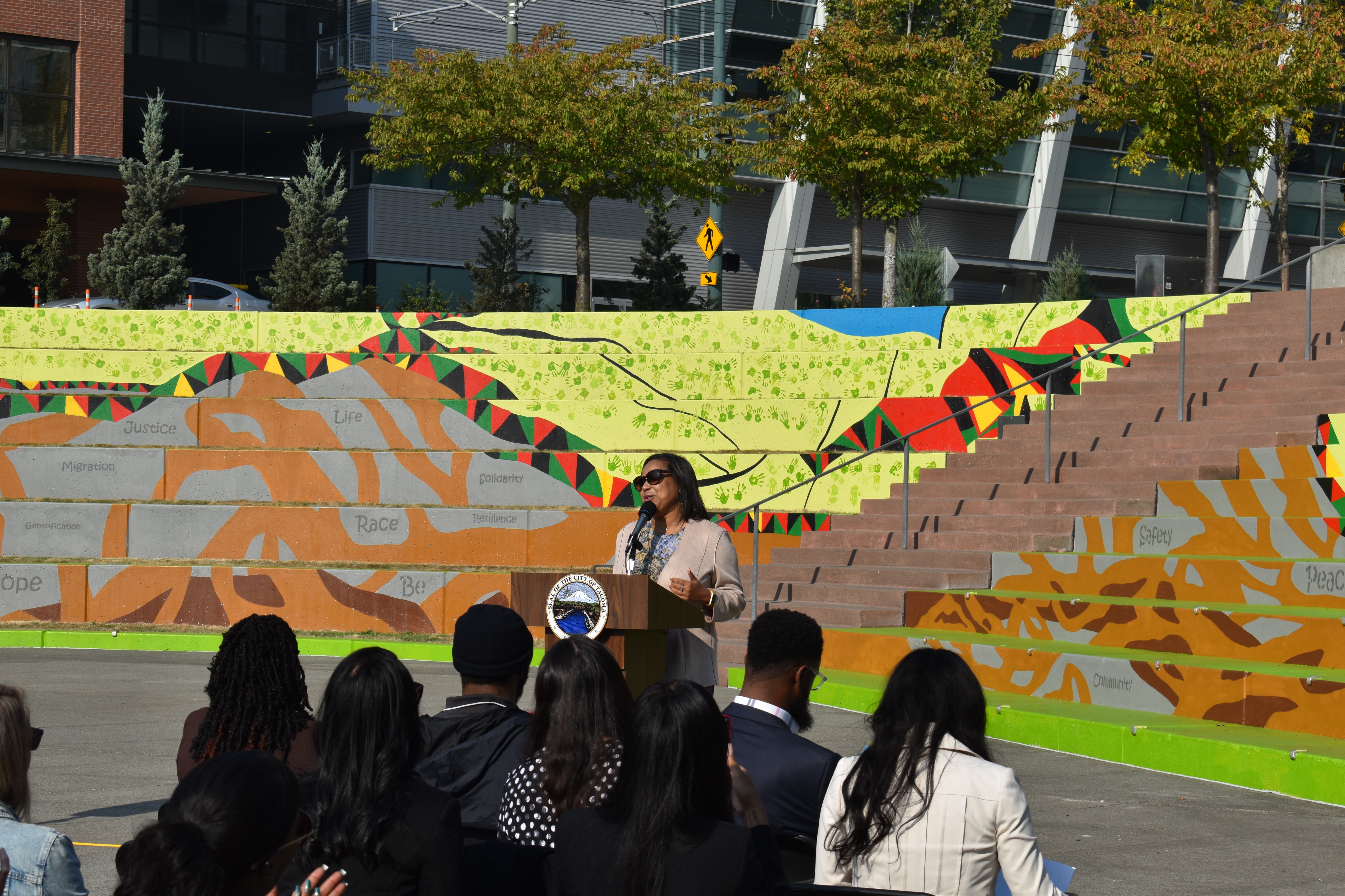 Mayor Victoria Woodards addresses the crowd at the mural's dedication on Oct. 7. Photo by Lauren Gallup.