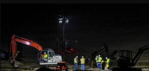 A crew works on a ruptured gas line along U.S. Highway 195 north of Pullman Wednesday night. (Credit: Liesbeth Powers / Daily News)
